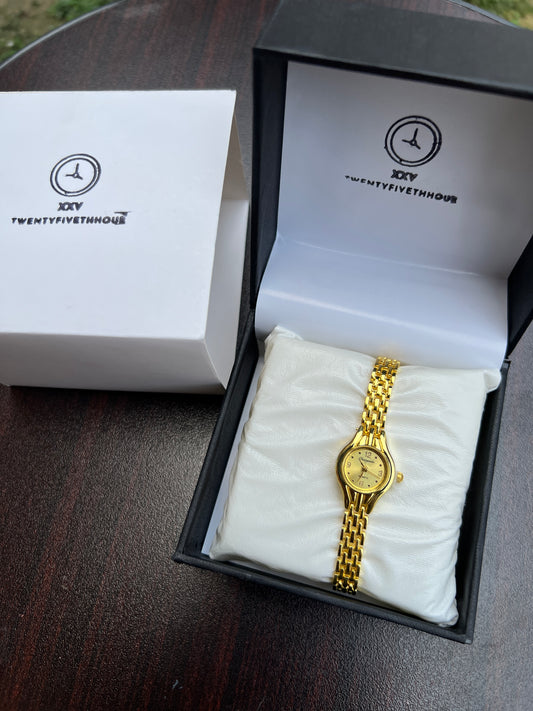 SPR 111 - Sleek and Minimalisitc Golden Watch