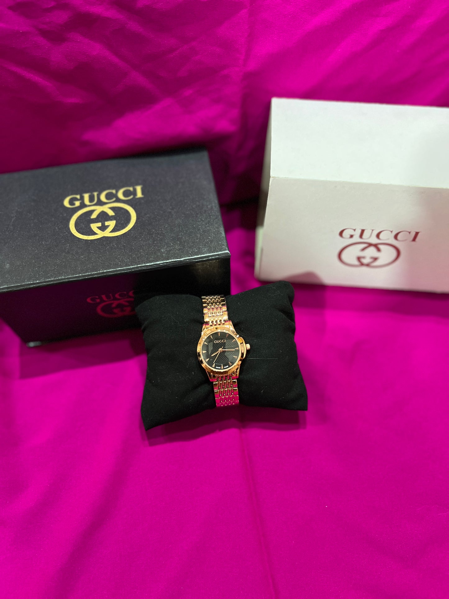 GUC 503 - Classic Rosegold Gucci with a Black Dial