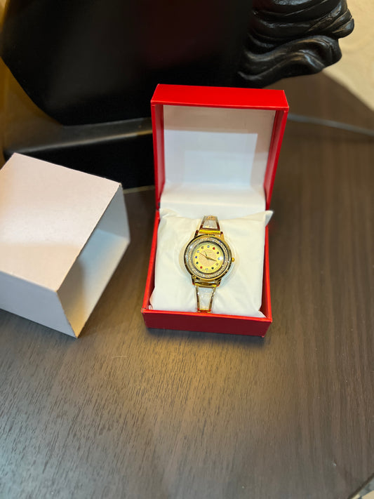 BLG 901 - Gold Bvlgari with an Icestone and Gemstone Dial